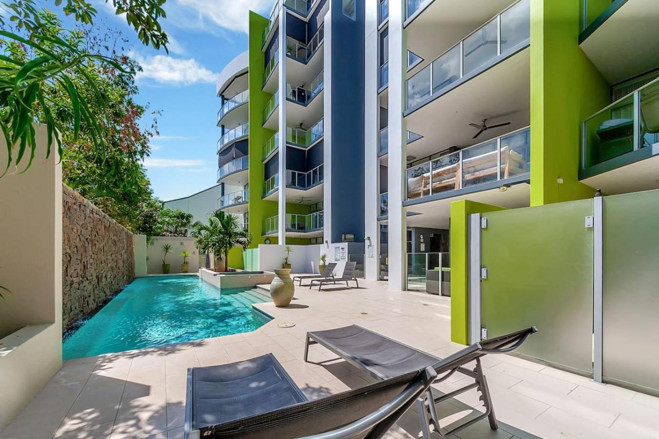 Apartment Luxury With Pool And Bbq Cairns